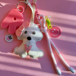 Set Charm Perrito Blanco + Letra Personalizada